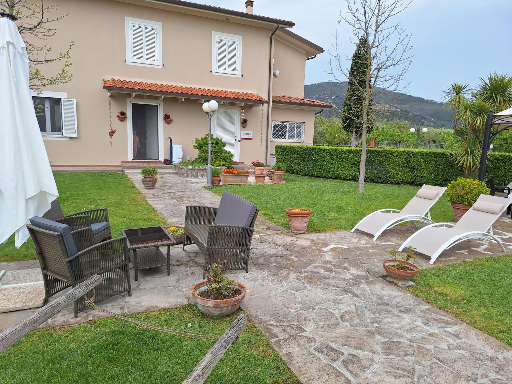 Leupupe Relax Cultura Mare Monti Apartman Cascina Kültér fotó